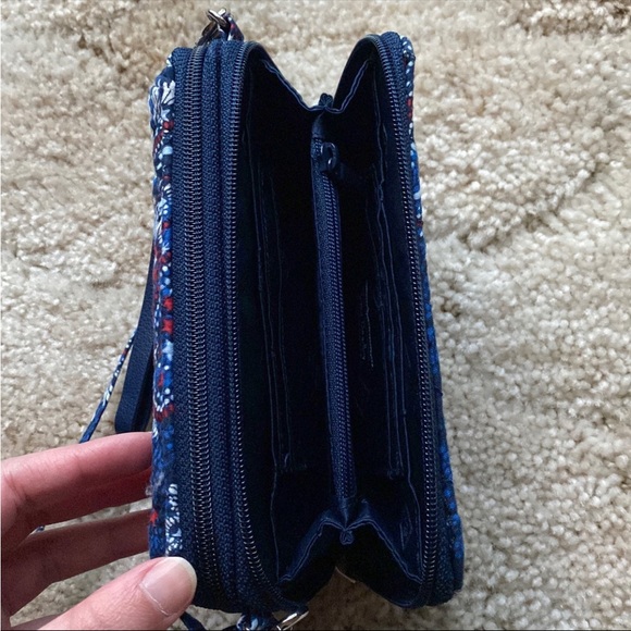 Vera Bradley RFID All in One Crossbody Bag NWOT - Picture 8 of 8